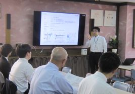 福祉専門学校の学生への講義